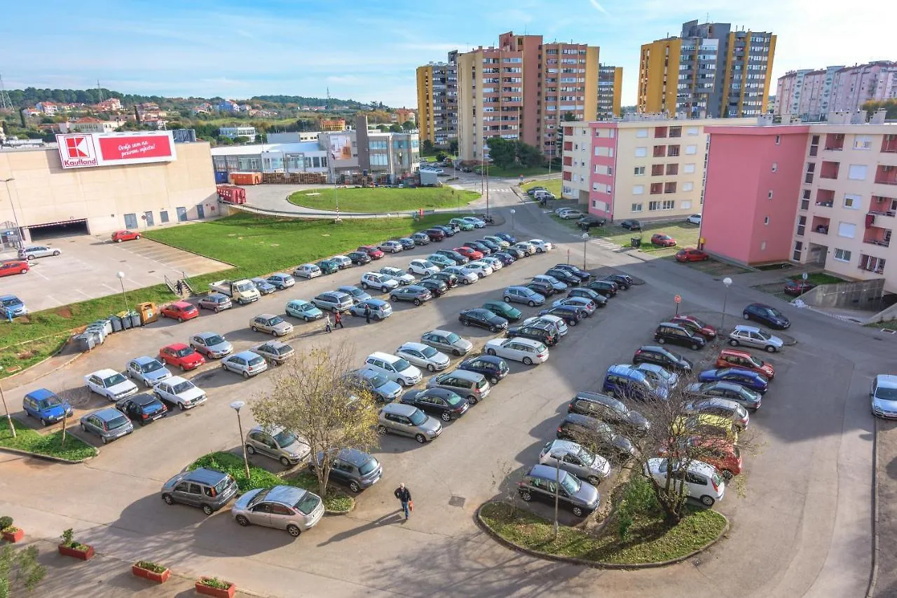 Tina Apartment Pula Croatia